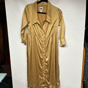 Elegant Gold Long Sleeve Dress